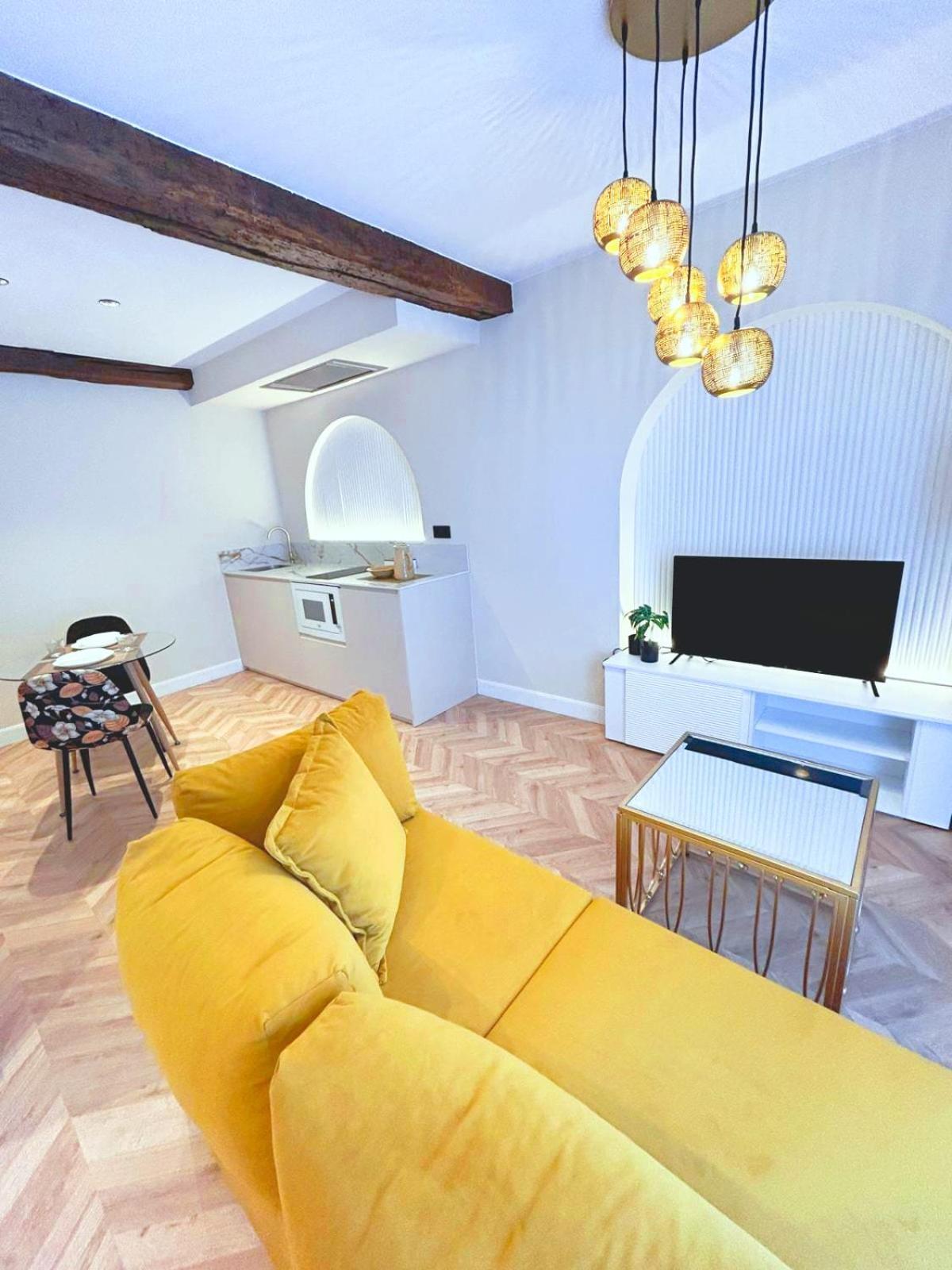 Lemon Suites Santander Pokoj fotografie